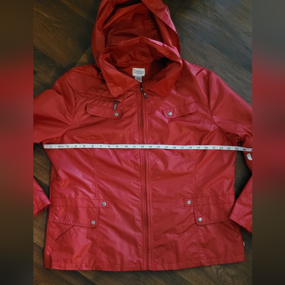 Chico's Zenergy Windbreaker Light Jacket Packable Hood, Women's XL, Cherry Red - Picture 12 of 13